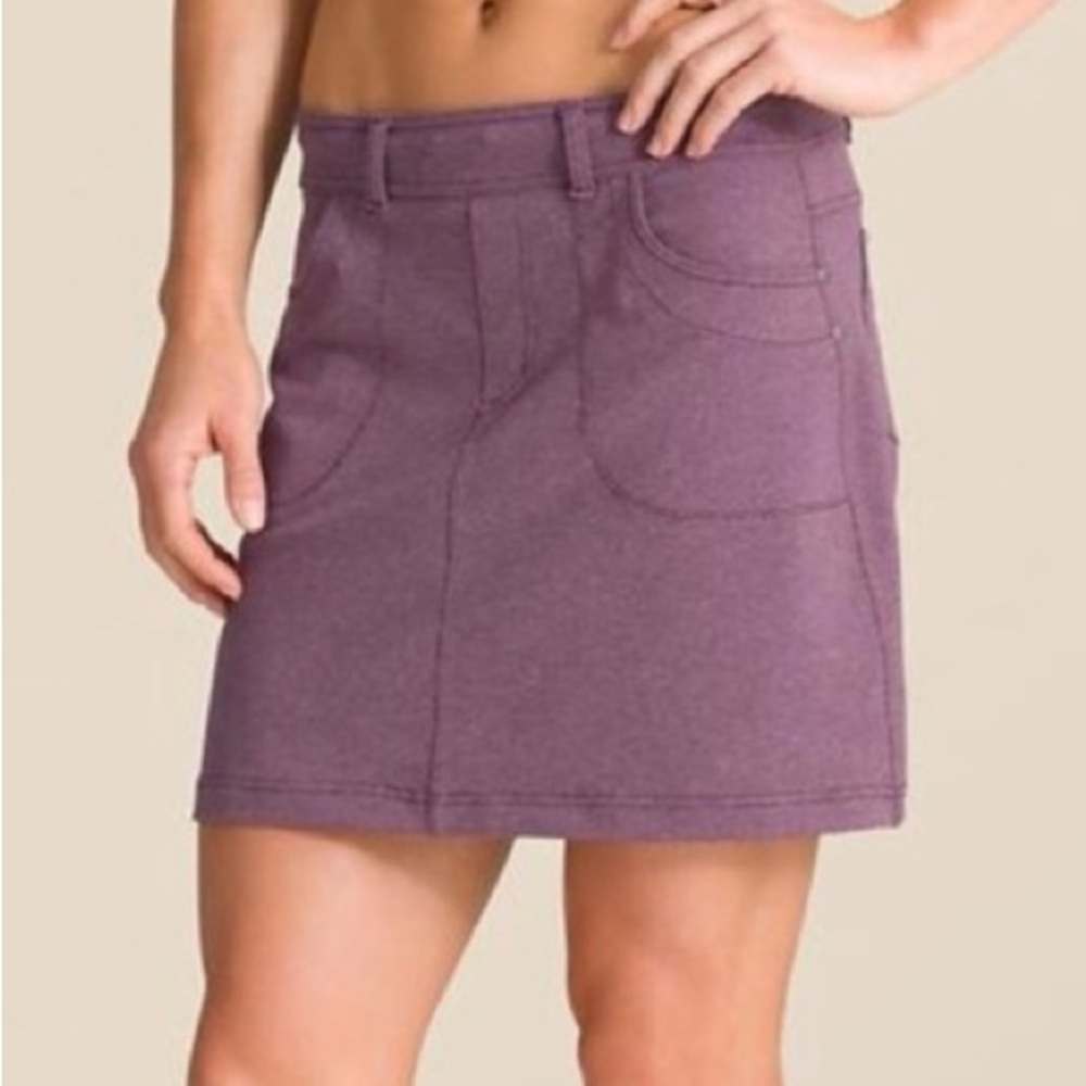 Athleta Bettona Mini Attached Short Sangria Heather Gym Skirt Skort 581198 XS